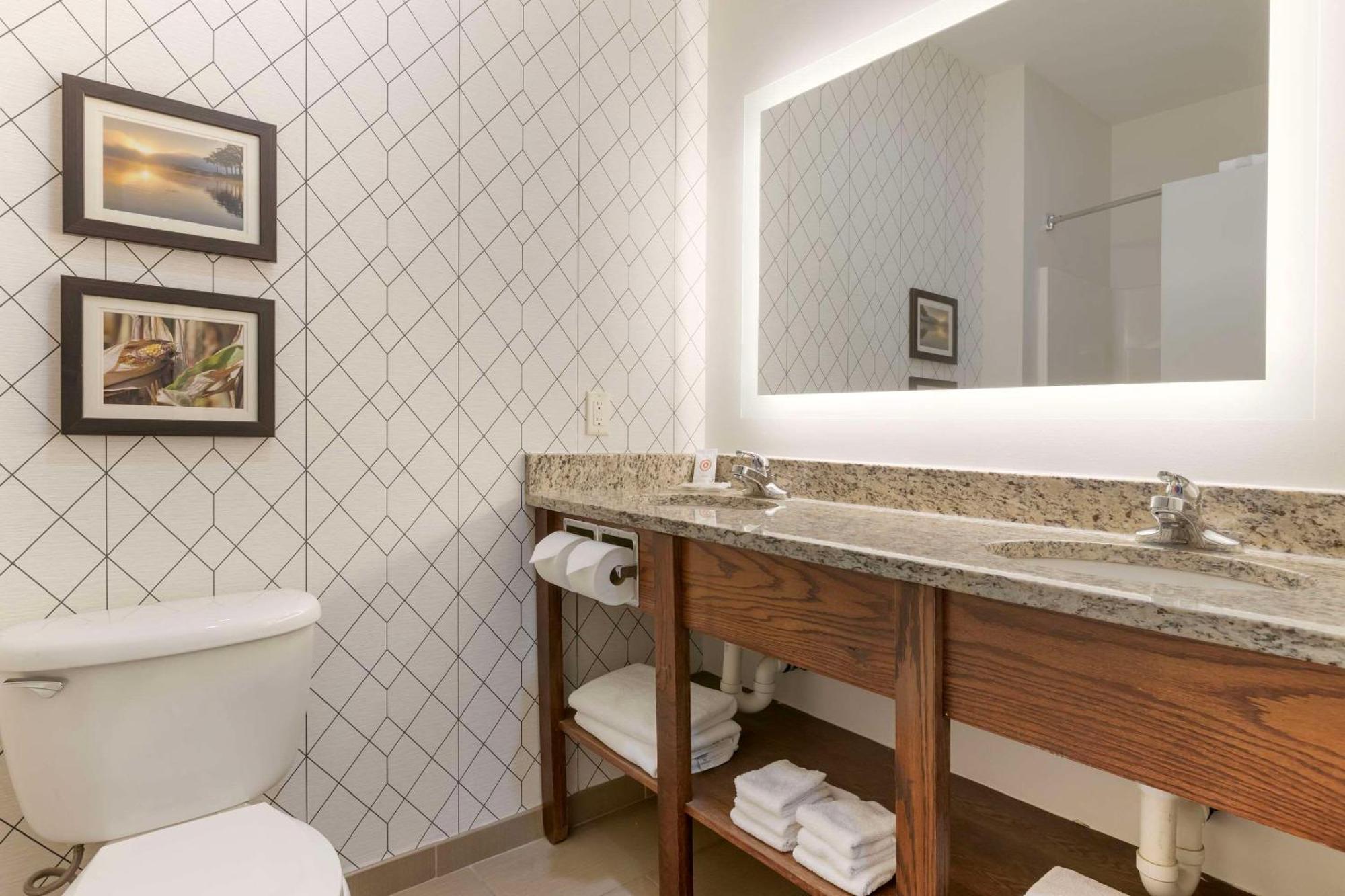 Comfort Inn & Suites Davenport - Quad Cities Dış mekan fotoğraf